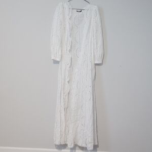 Chic White Lace Long Sleeve Dress